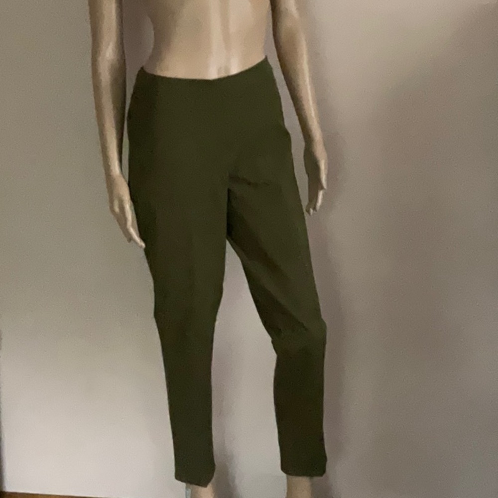NWOT ISAAC MIZRAHI 24/7 Straight Leg Stretch Pants 6 Olive Green
